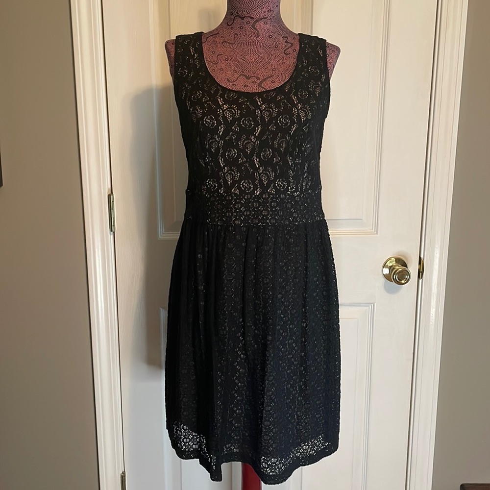 Mystree Lace overlay look sleeveless black cocktail dress size Large 8/10